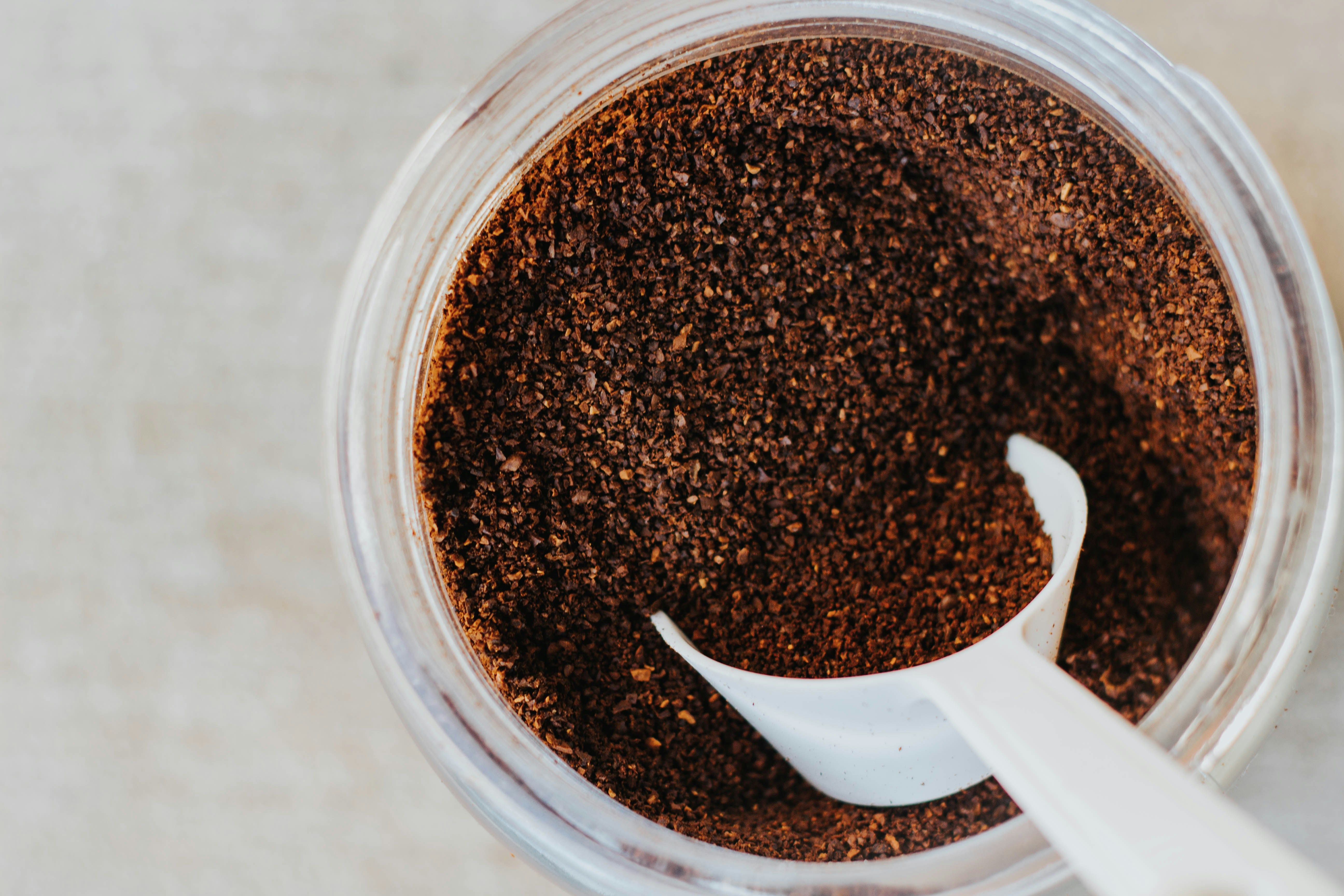Добриво з кавової гущі - як підживити рослини в домашніх умовах - Поради