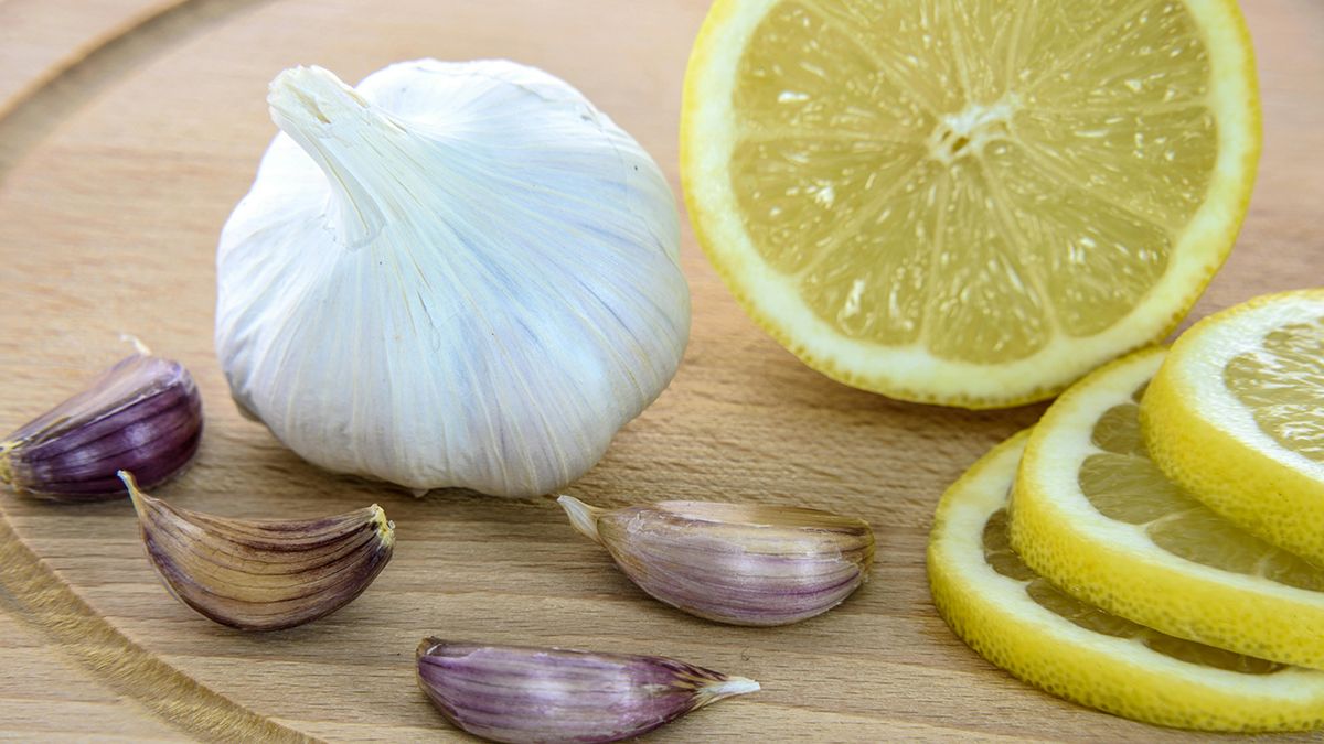 Садоводы рассказали, чем подкармливать чеснок Садоводы рассказали, чем подкармливать чеснок