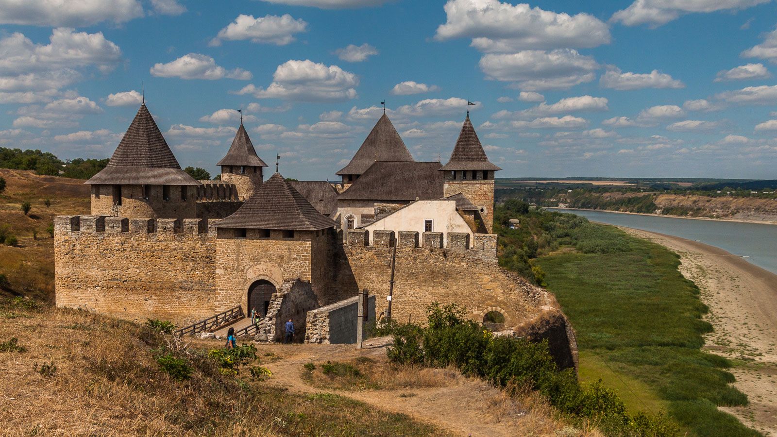 В Україні є чимало неймовірних замків