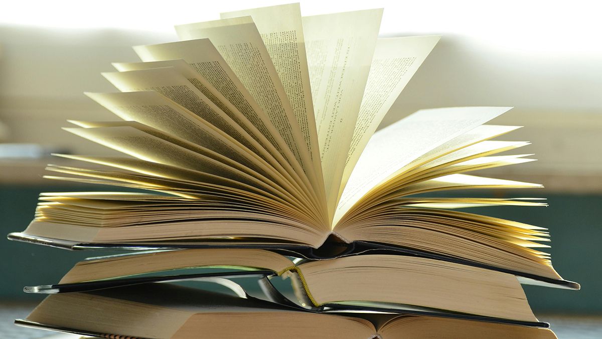 Книжкові черв'яки живуть у книгах
